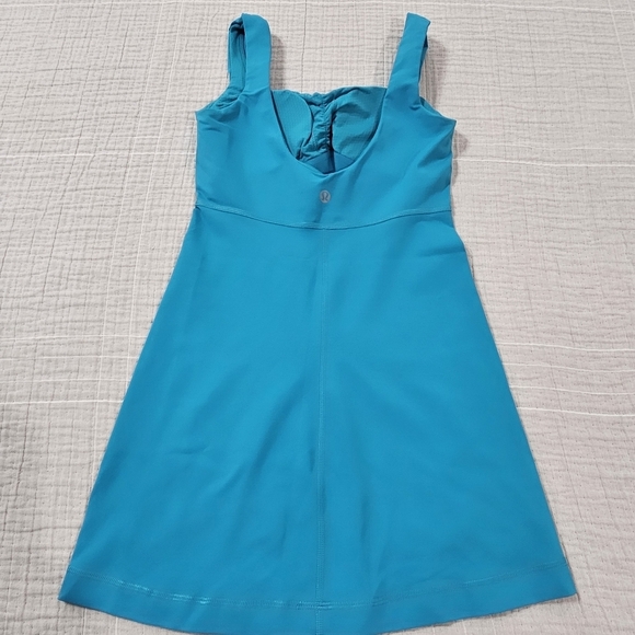 LULULEMON Light Blue Surge Aria II Ruched Tank Top Size 2 - Picture 4 of 9